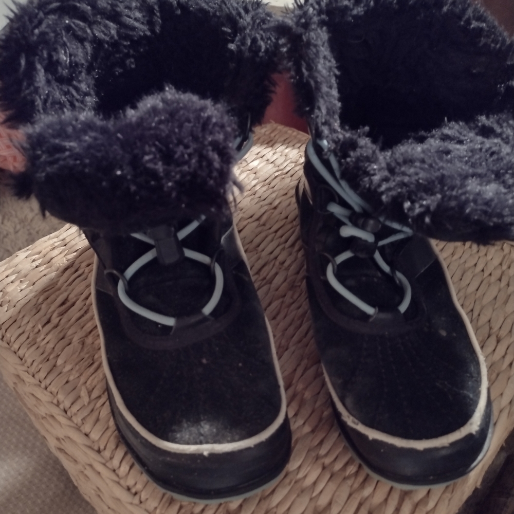 Sorel Ladies Lace up Winter Boots - Picture 3 of 3